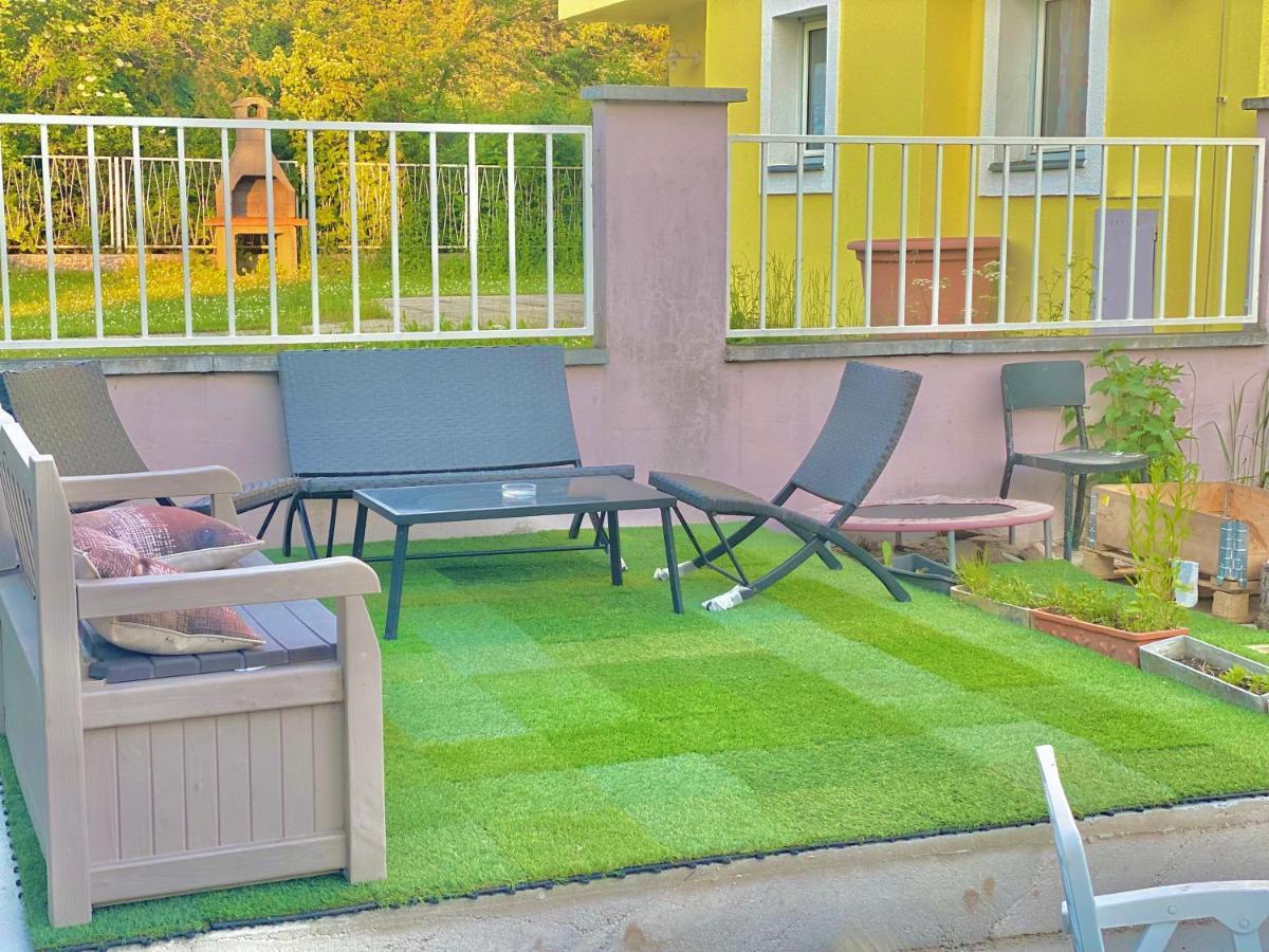 Вилла Lovely House For Relaxing Trips Вена Экстерьер фото