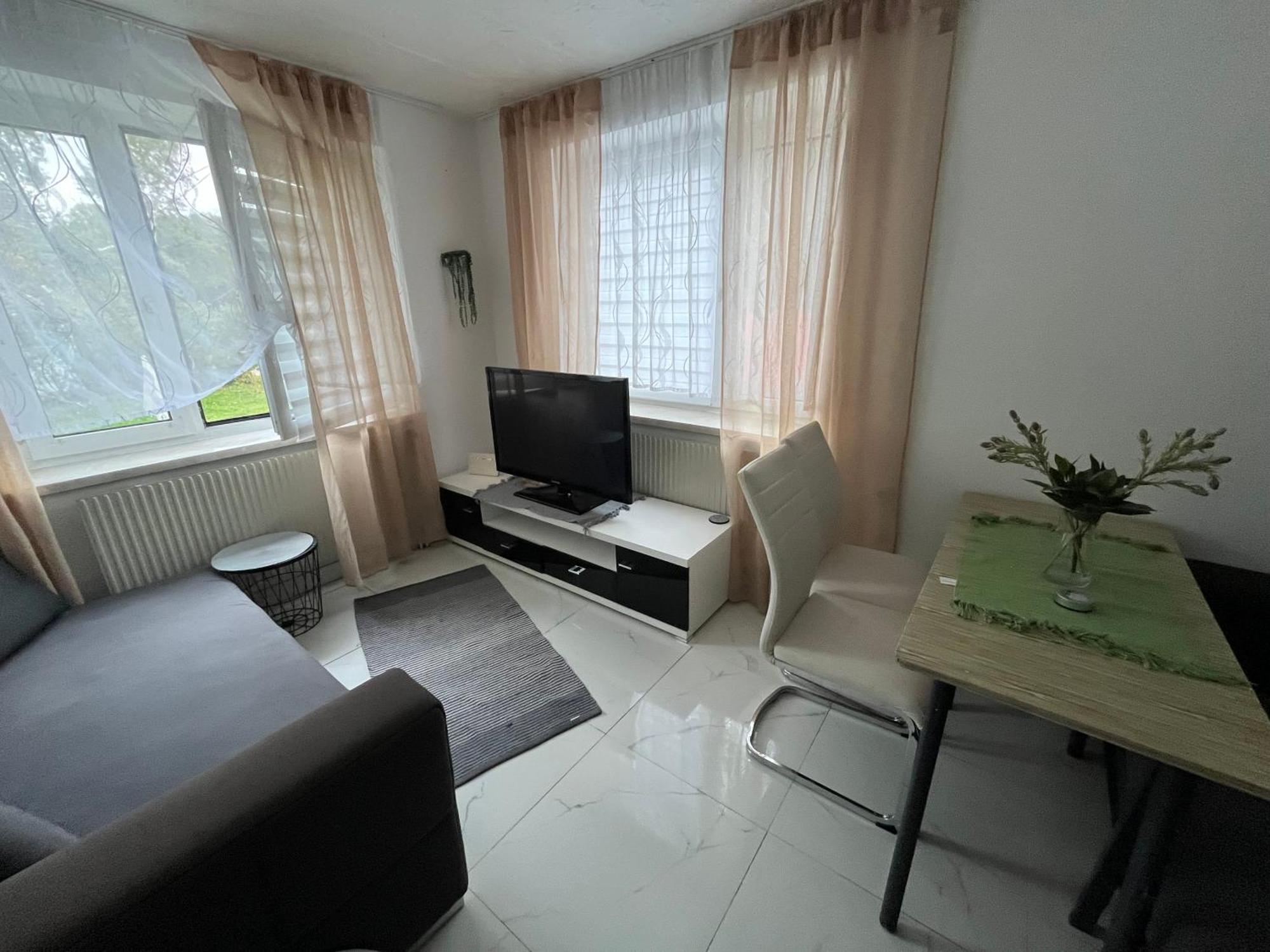 Вилла Lovely House For Relaxing Trips Вена Экстерьер фото